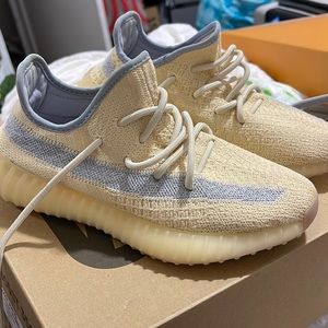 Yeezy boost 350 v2